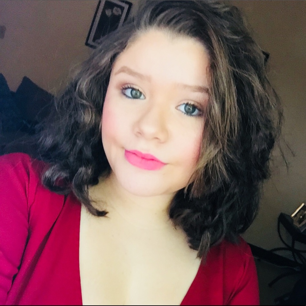 Meet your Posher, Mariana